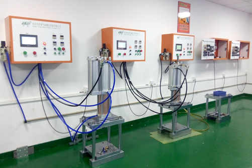 玖容增壓缸成品、氣動設備測試車間